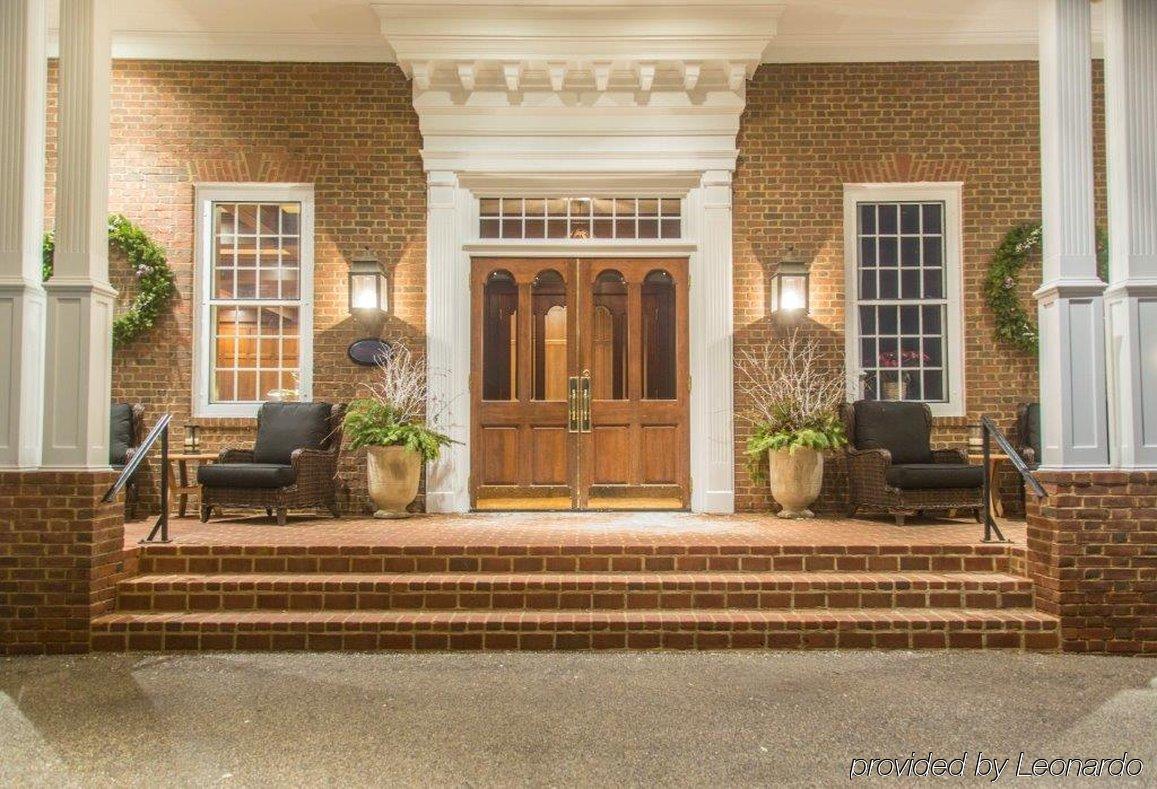 The Delafield Hotel Exterior foto