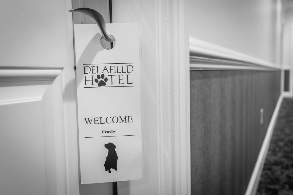 The Delafield Hotel Exterior foto
